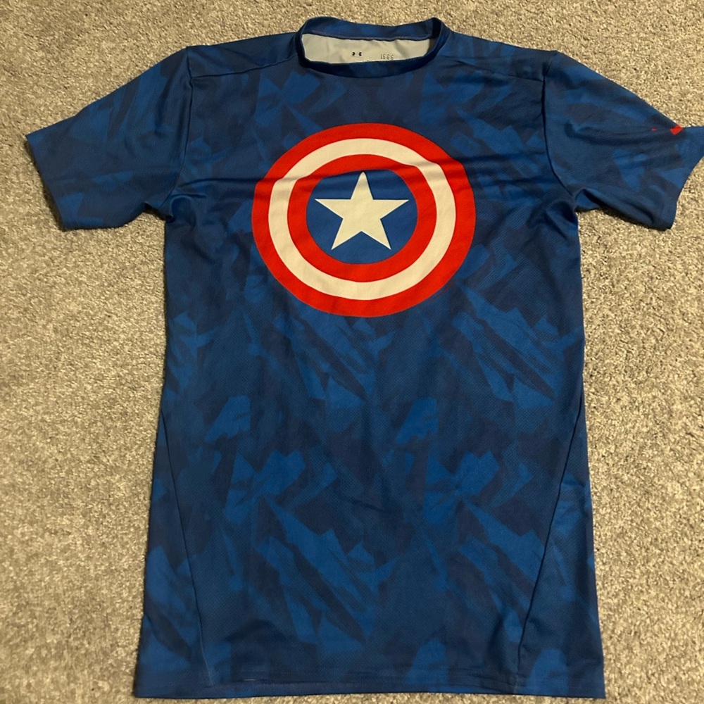 Under Armour - Captain America Compression Shirt - Large